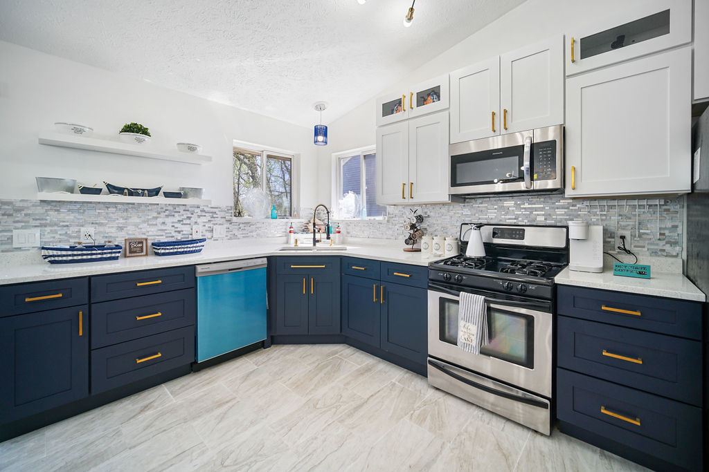 2511 SE Candlewick Drive