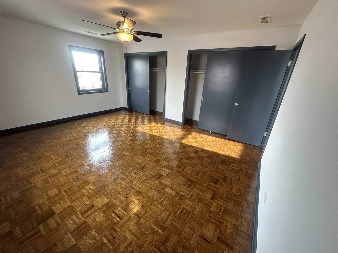 4460 S Archer Avenue Unit: 2C