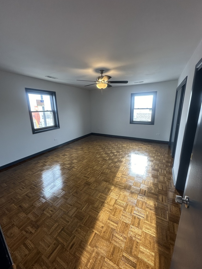 4460 S Archer Avenue Unit: 2C