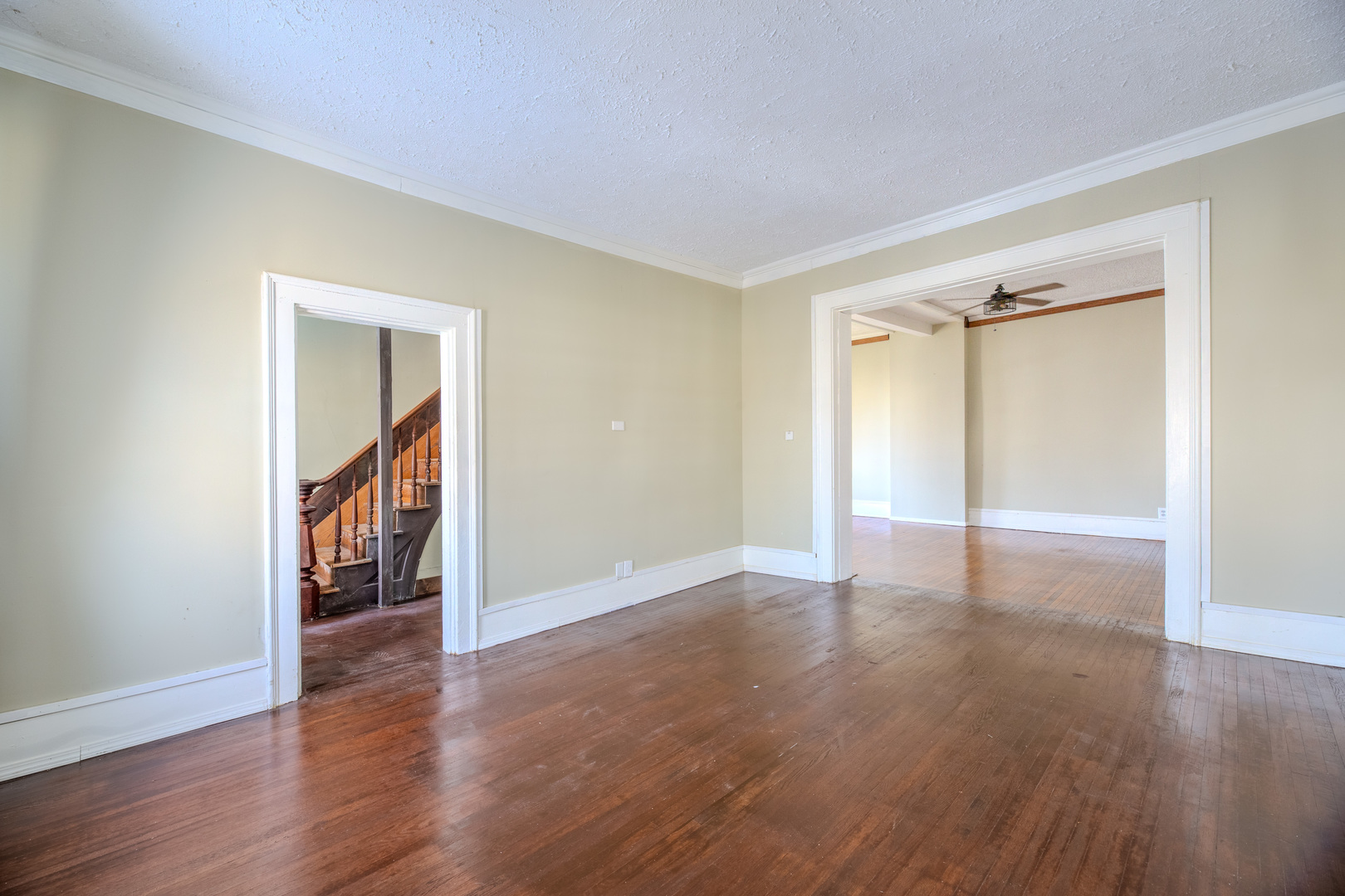 407 E Mulberry Street