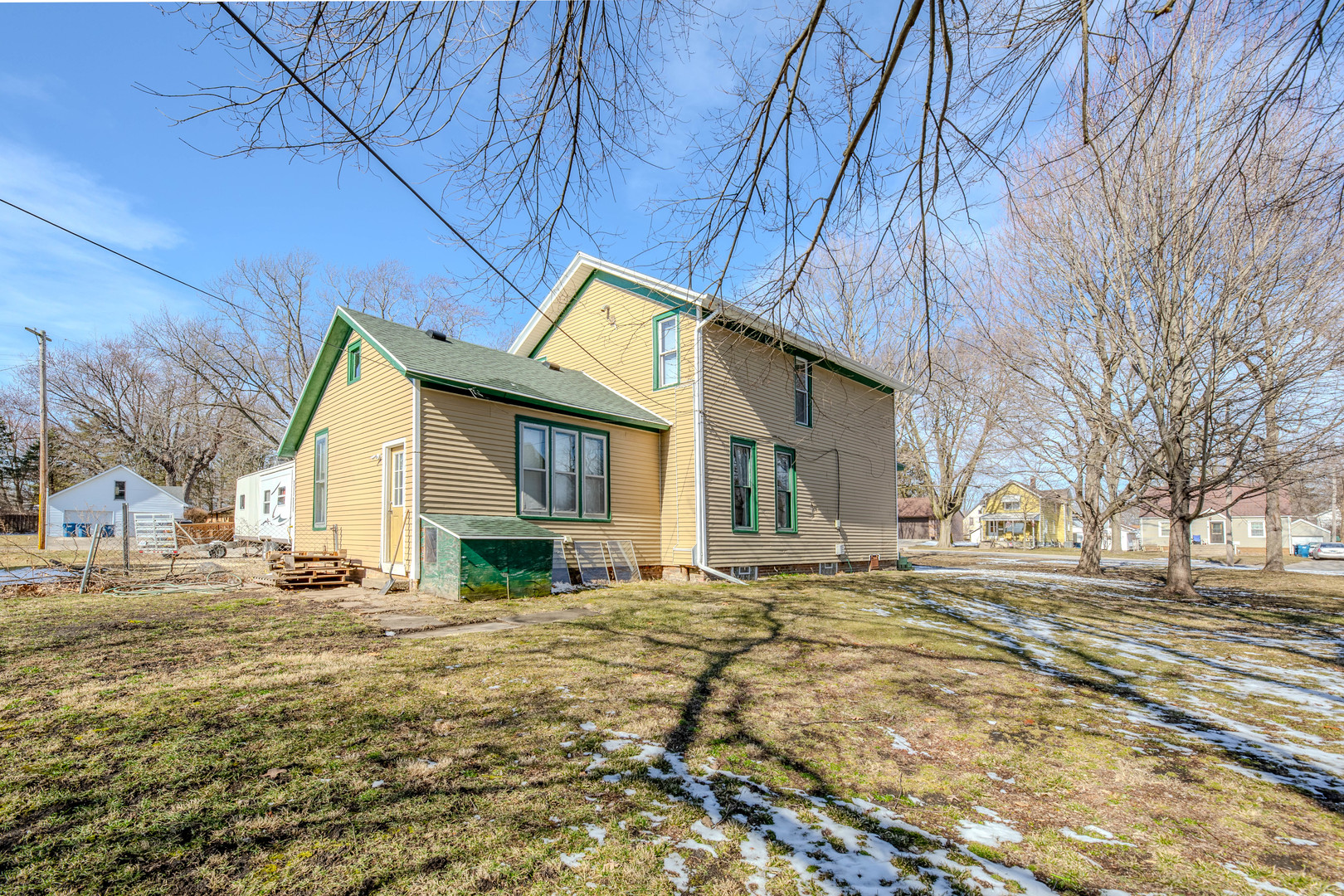 407 E Mulberry Street