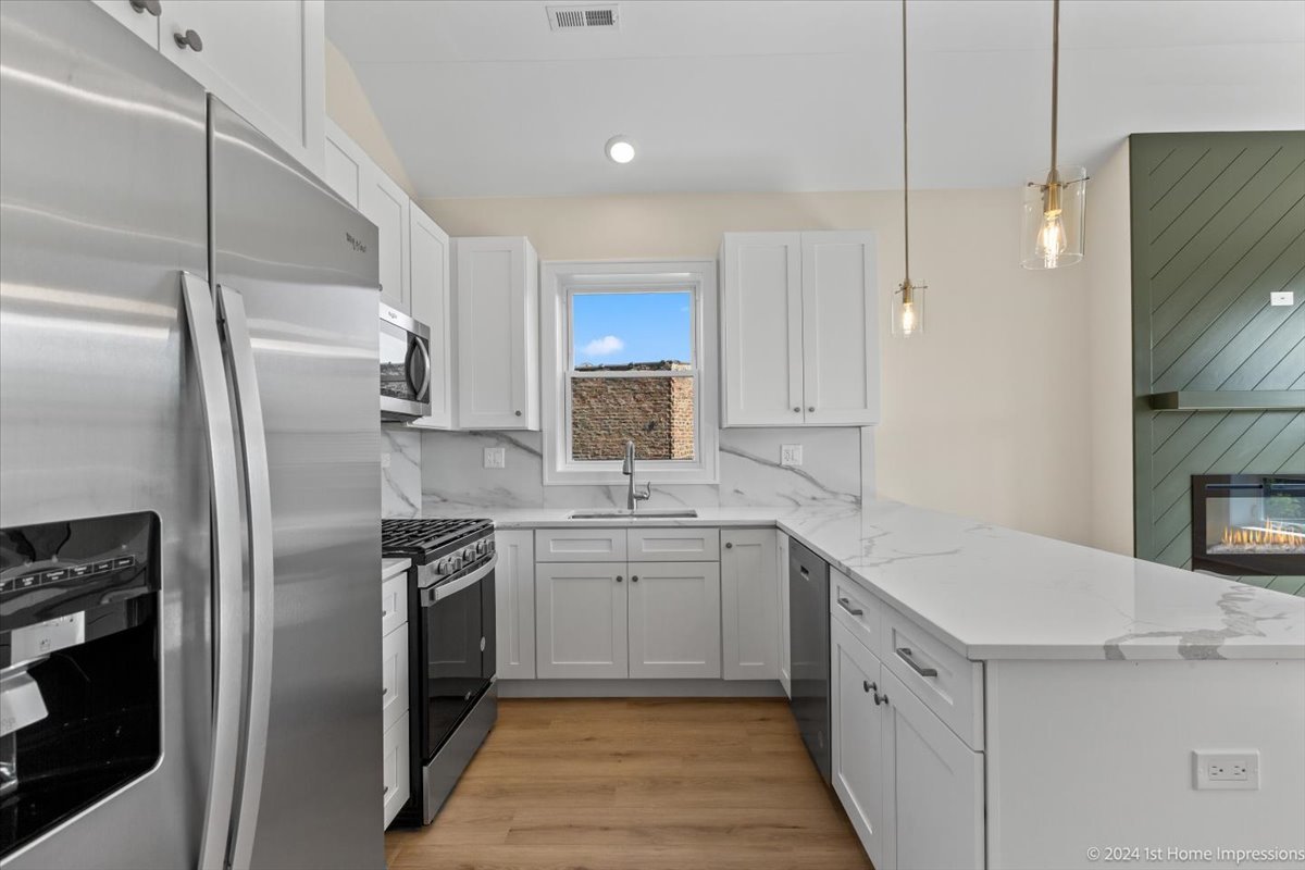 6546 S Drexel Avenue