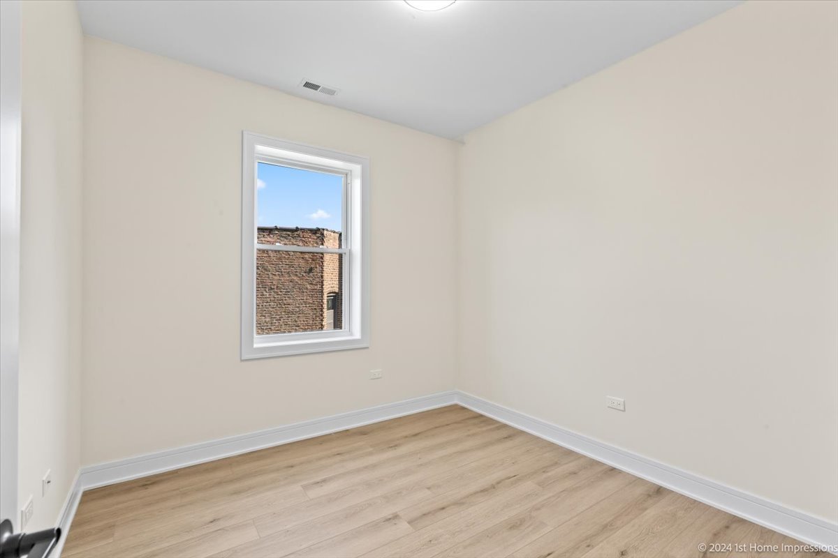 6546 S Drexel Avenue