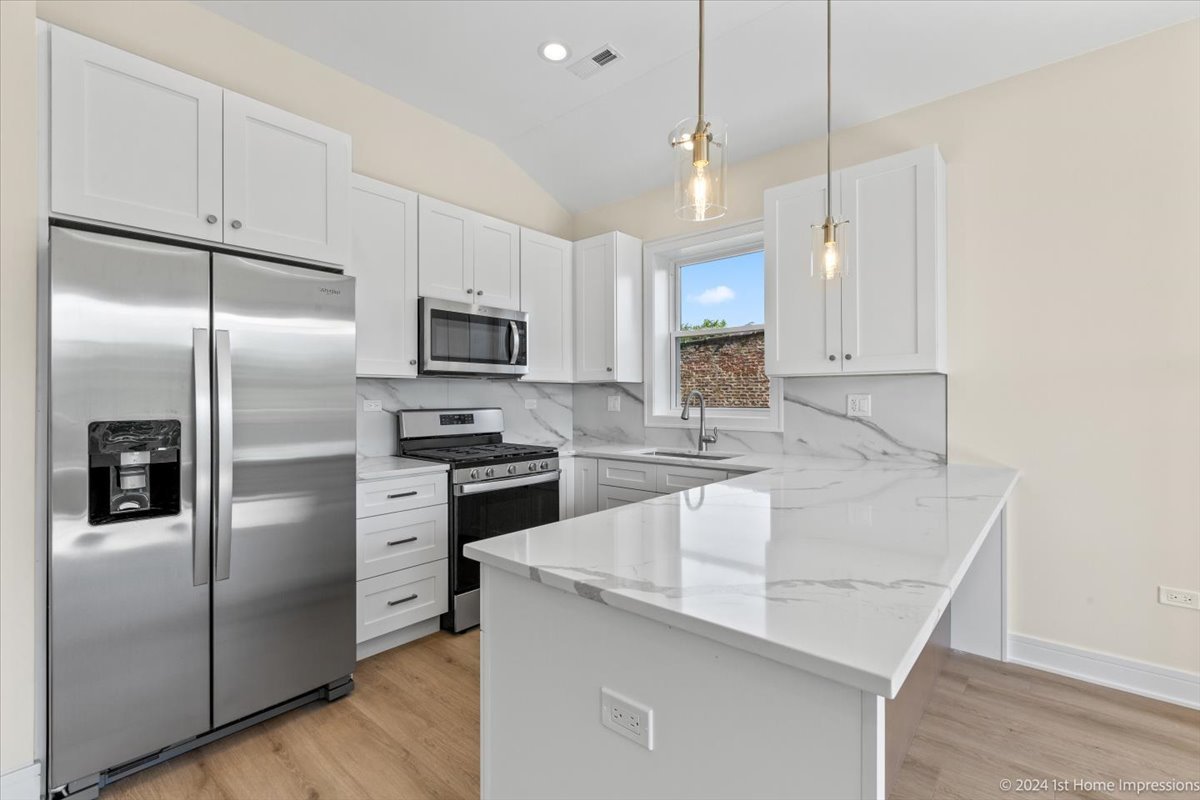 6546 S Drexel Avenue