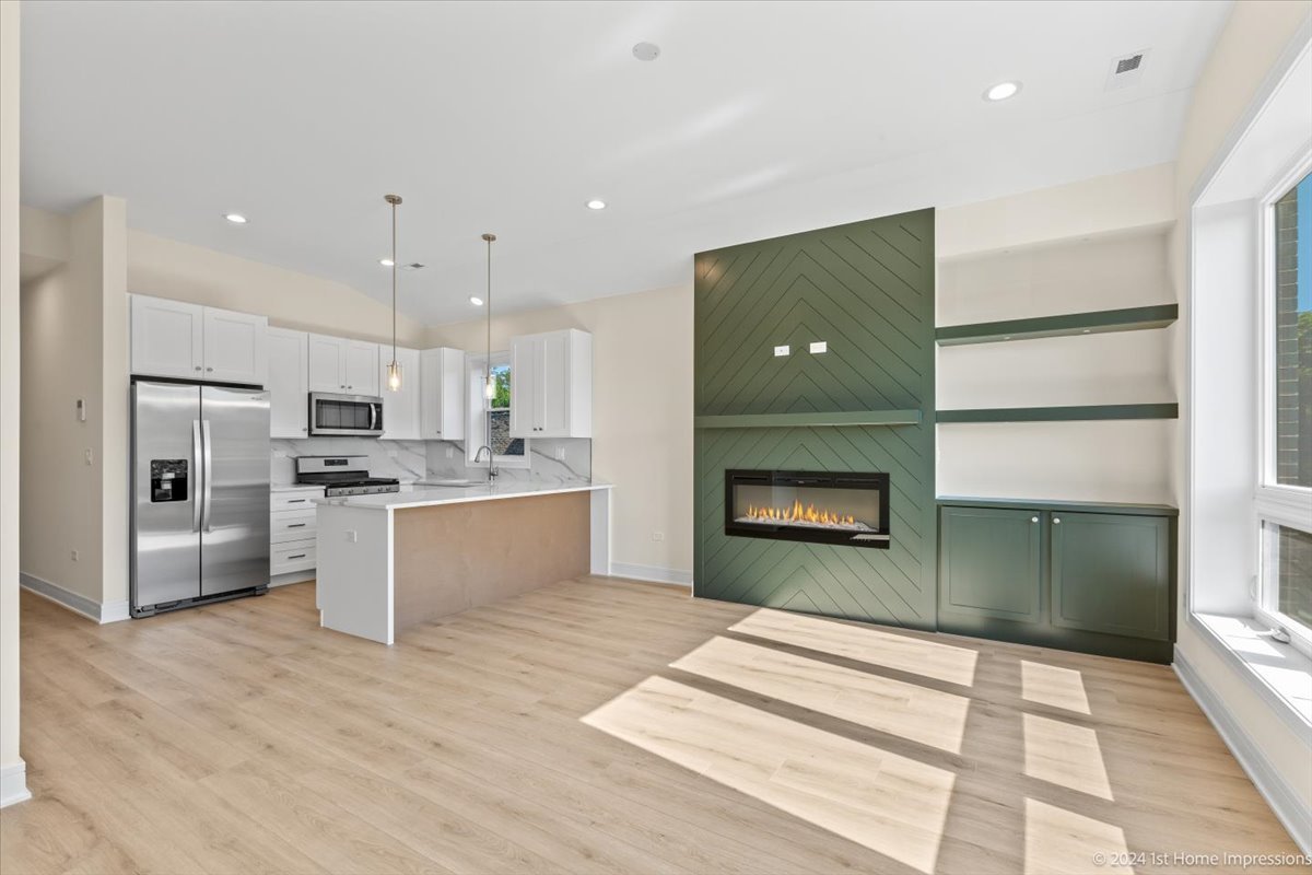 6546 S Drexel Avenue