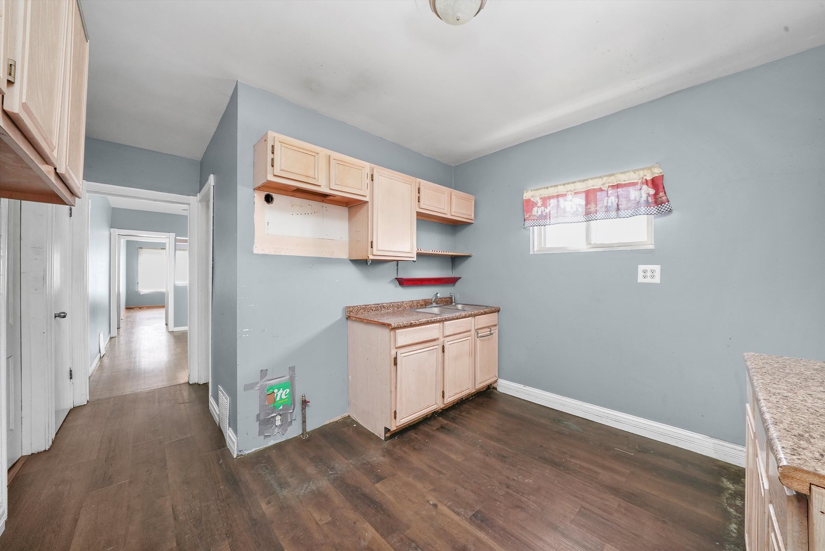 3656 W 65th Street