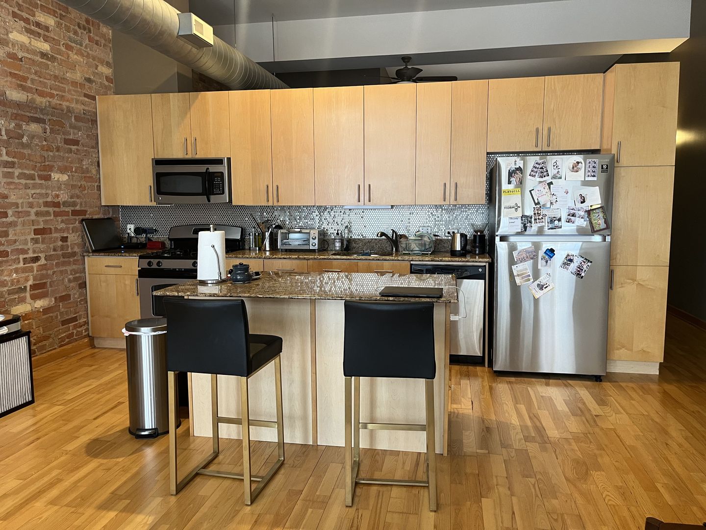 1631 S Michigan Avenue Unit: 203