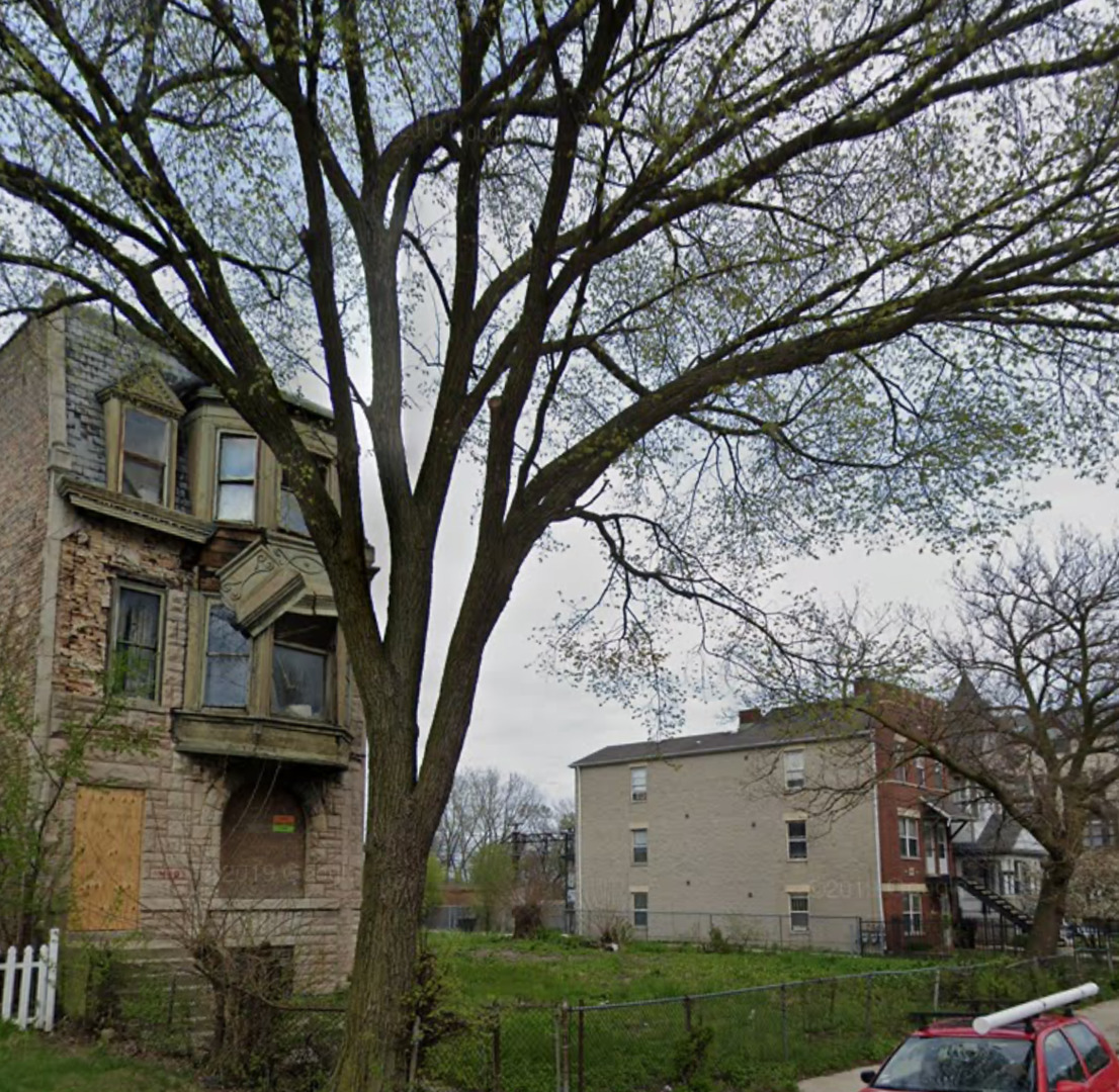 4403 S Oakenwald Avenue