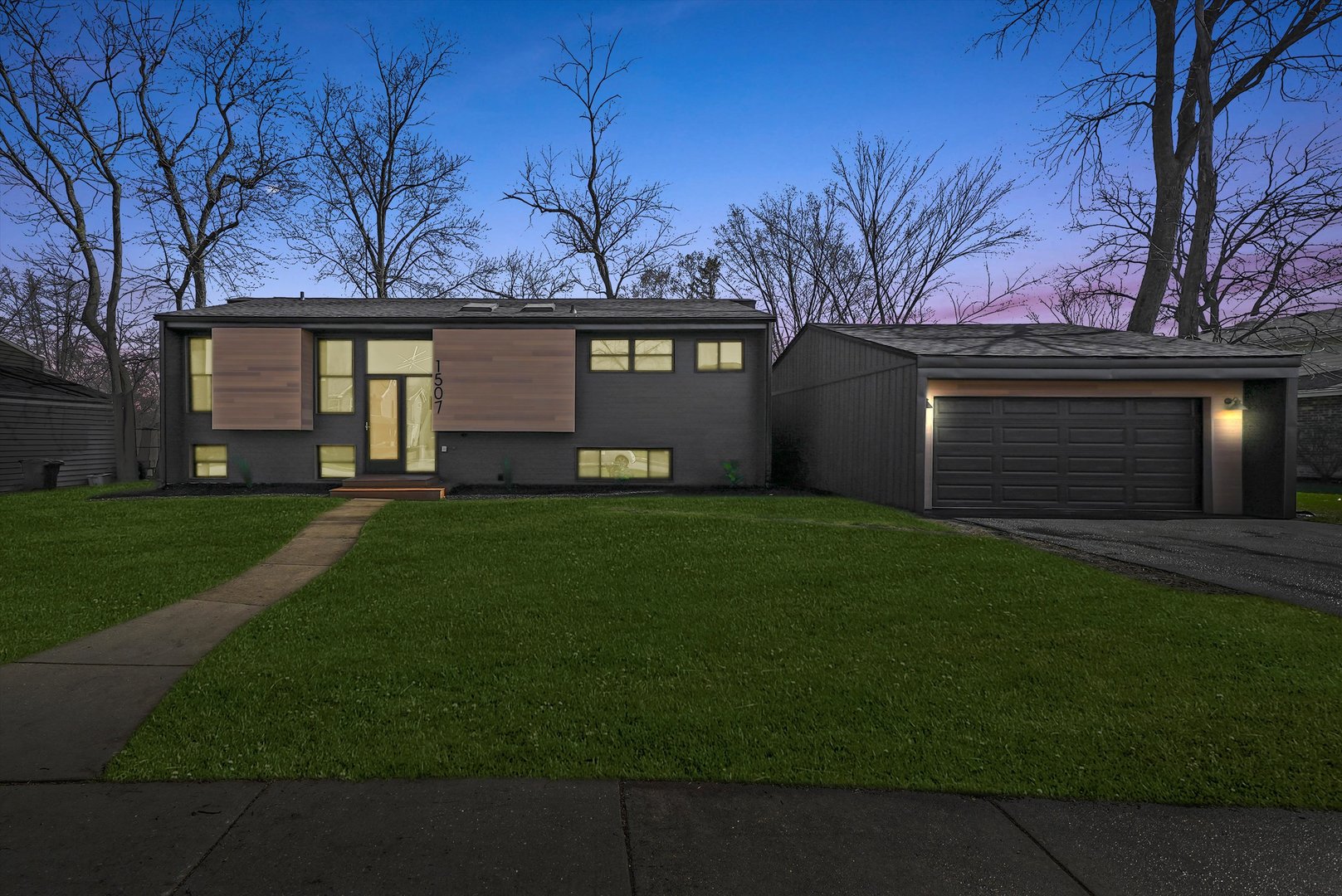1507 Perry Street