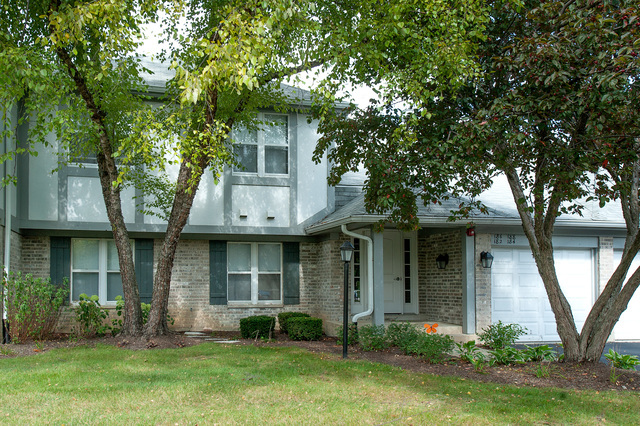 182 BROOK Lane Unit: 182