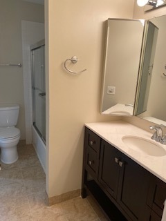 182 BROOK Lane Unit: 182