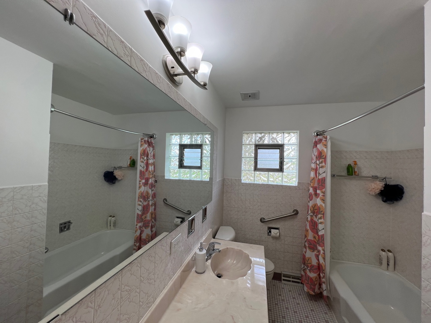 1032 Sherwood Road