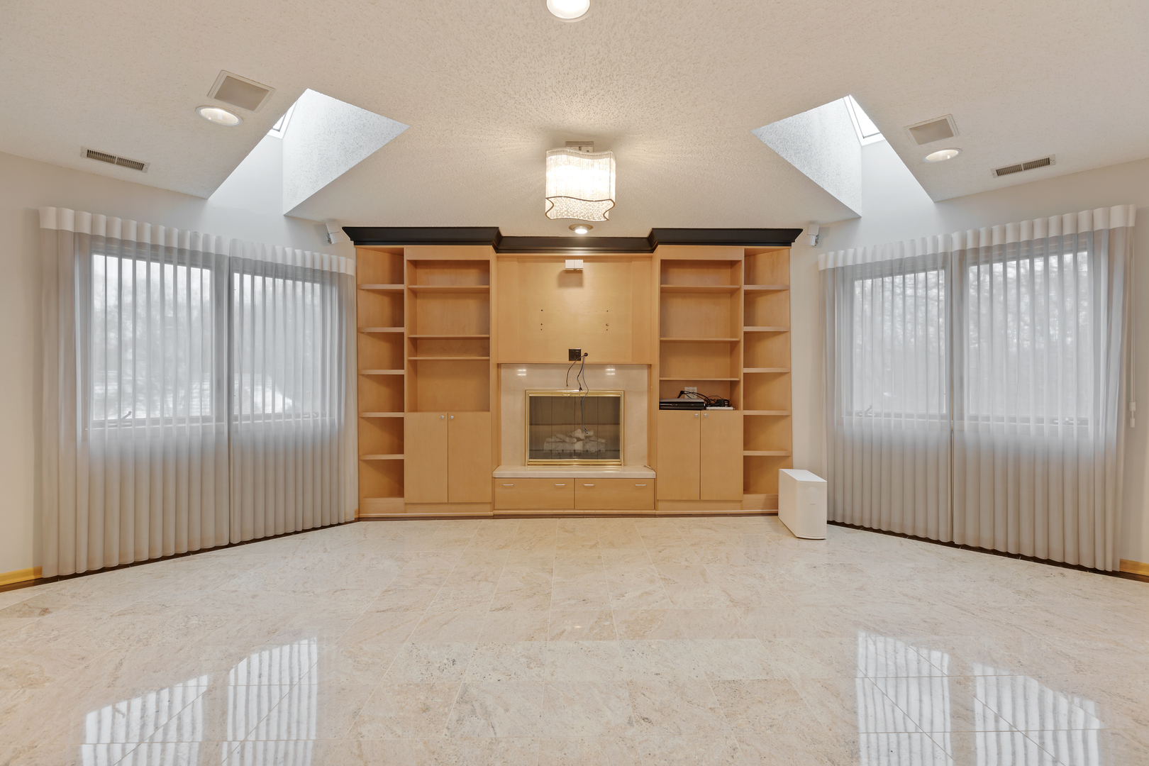 1002 S Butternut Circle