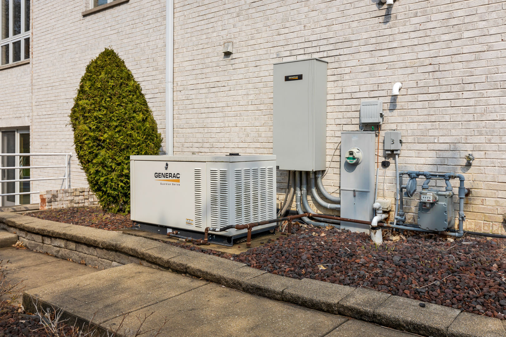 1002 S Butternut Circle