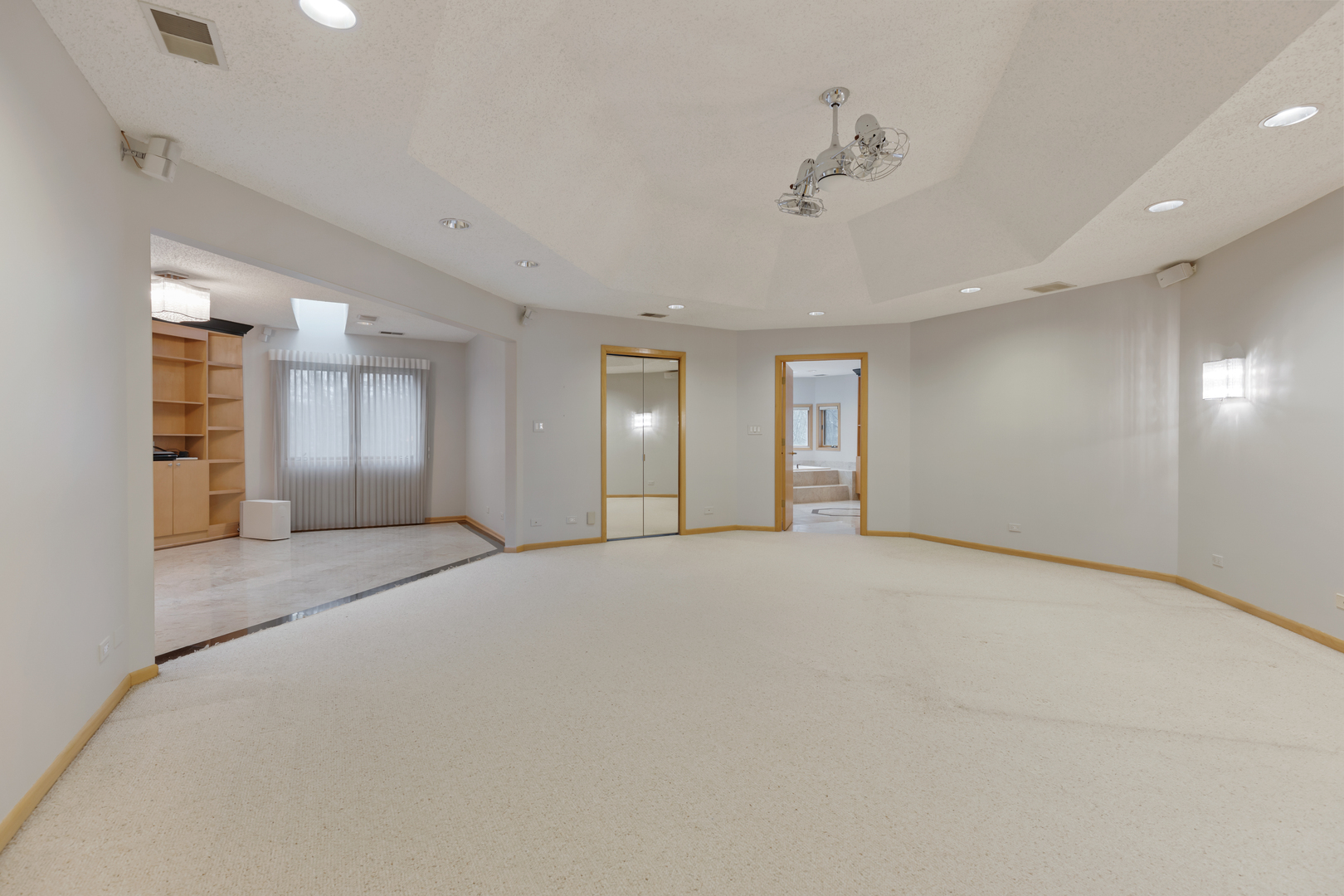 1002 S Butternut Circle