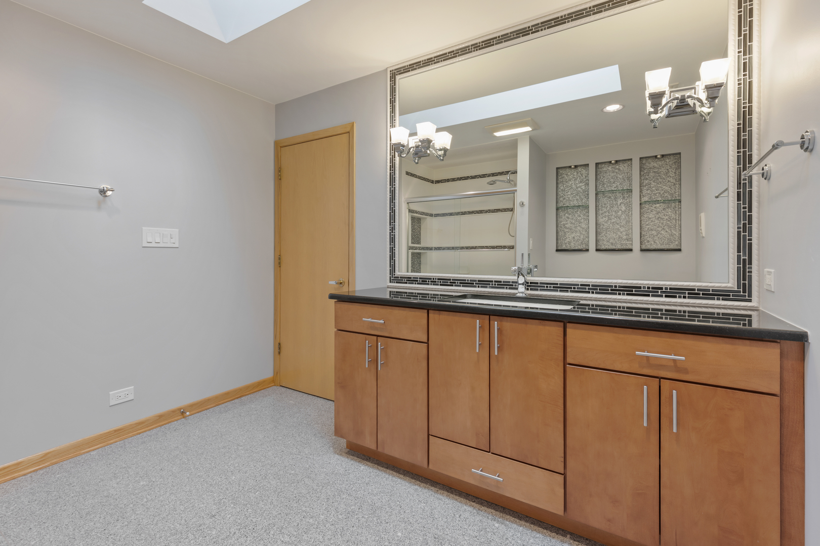 1002 S Butternut Circle