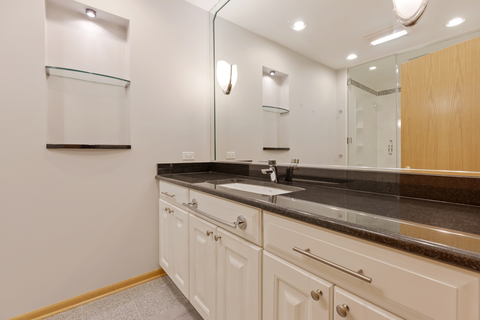 1002 S Butternut Circle