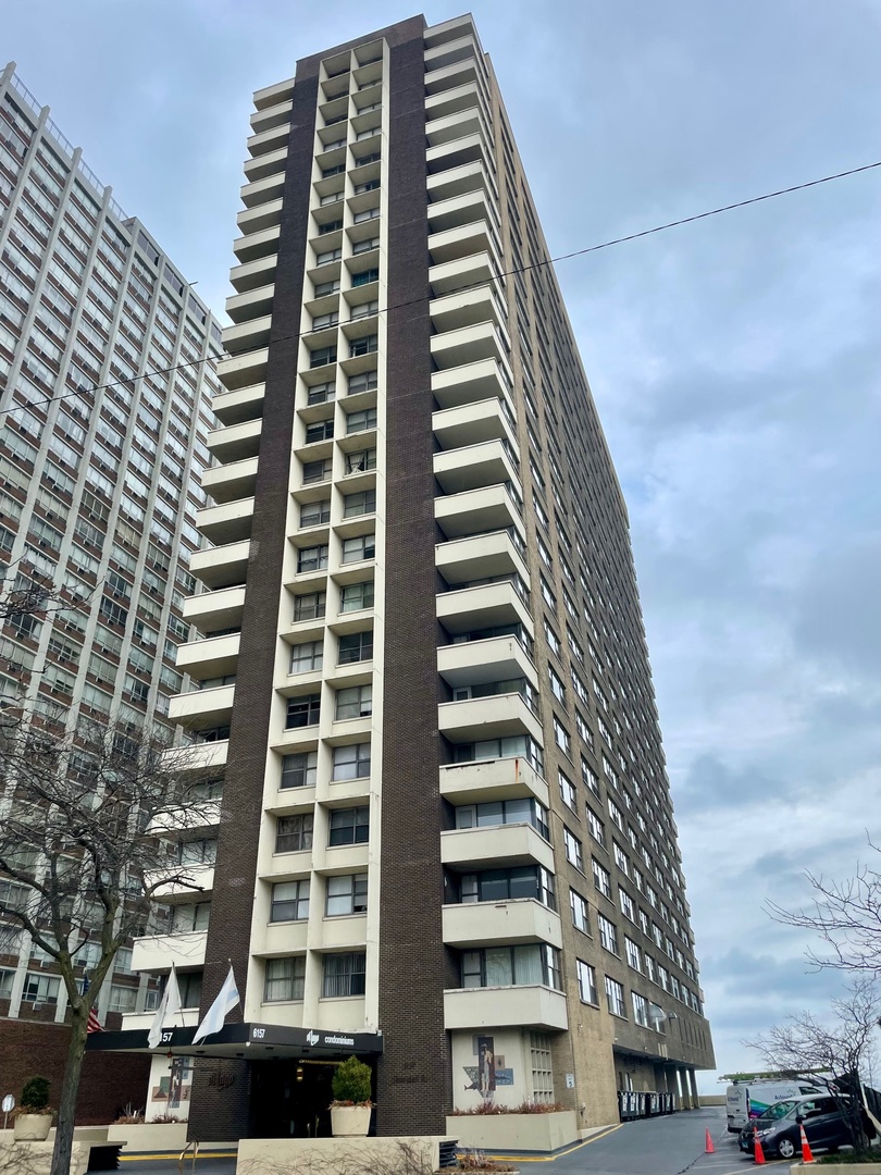 6157 N SHERIDAN Road Unit: 19A