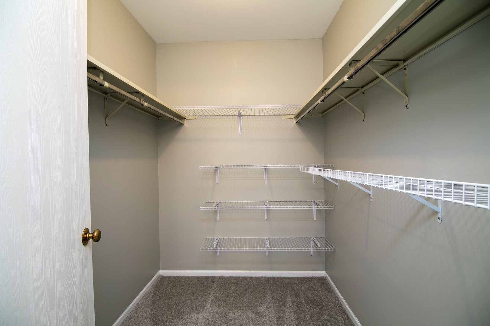 242 Stanhope Drive Unit: D
