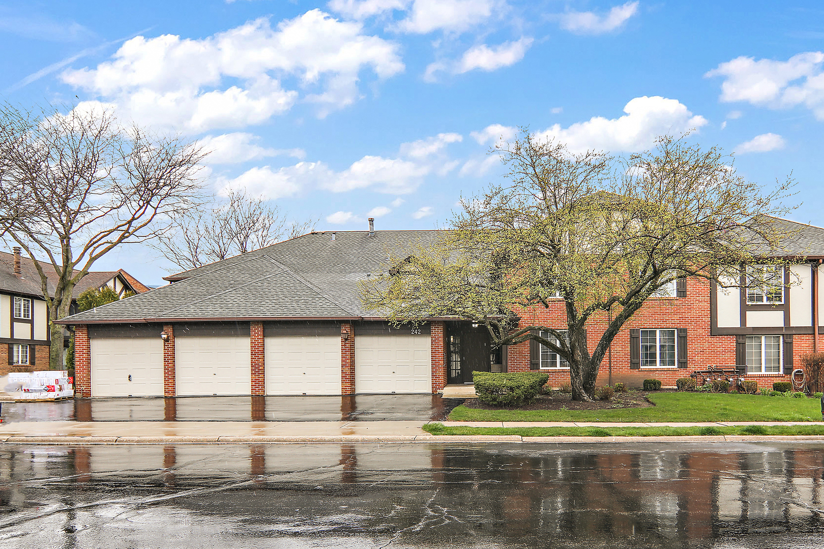 242 Stanhope Drive Unit: D