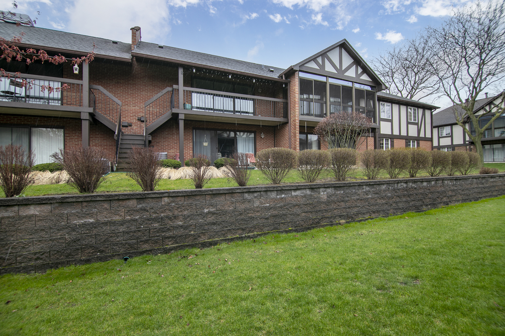 242 Stanhope Drive Unit: D