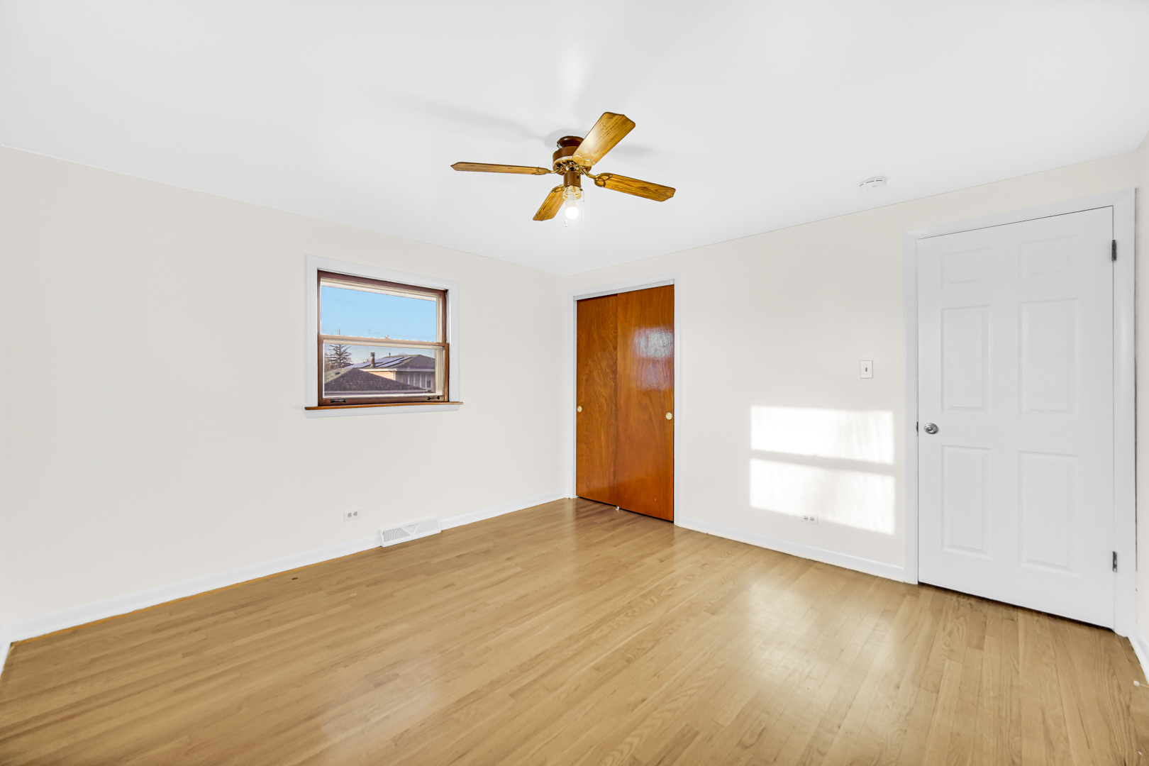4908 W 85th Place