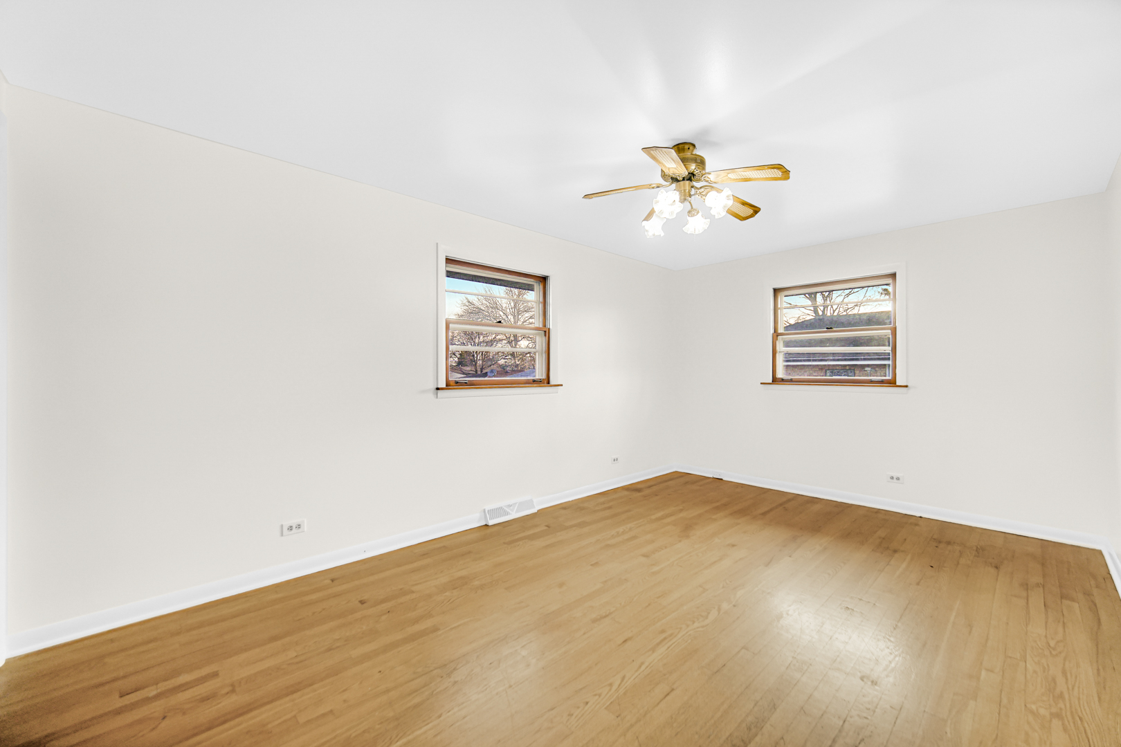 4908 W 85th Place