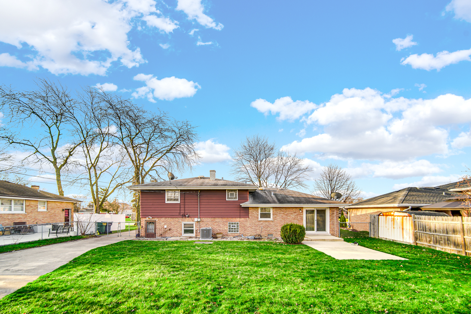 4908 W 85th Place