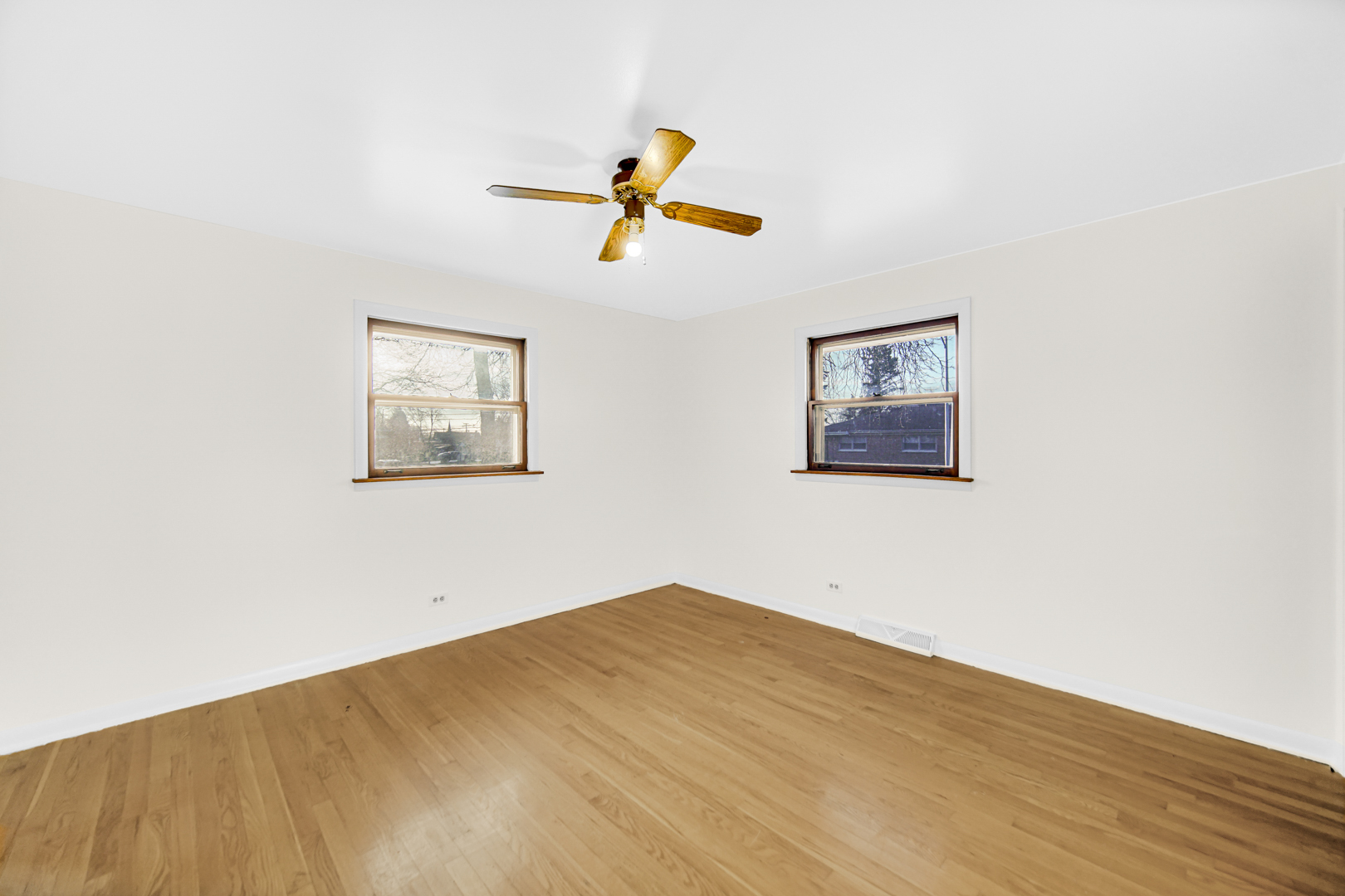 4908 W 85th Place