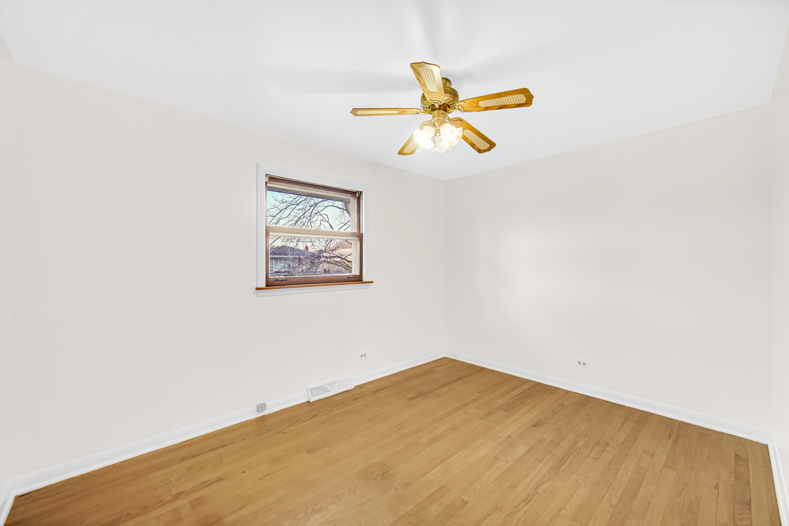 4908 W 85th Place