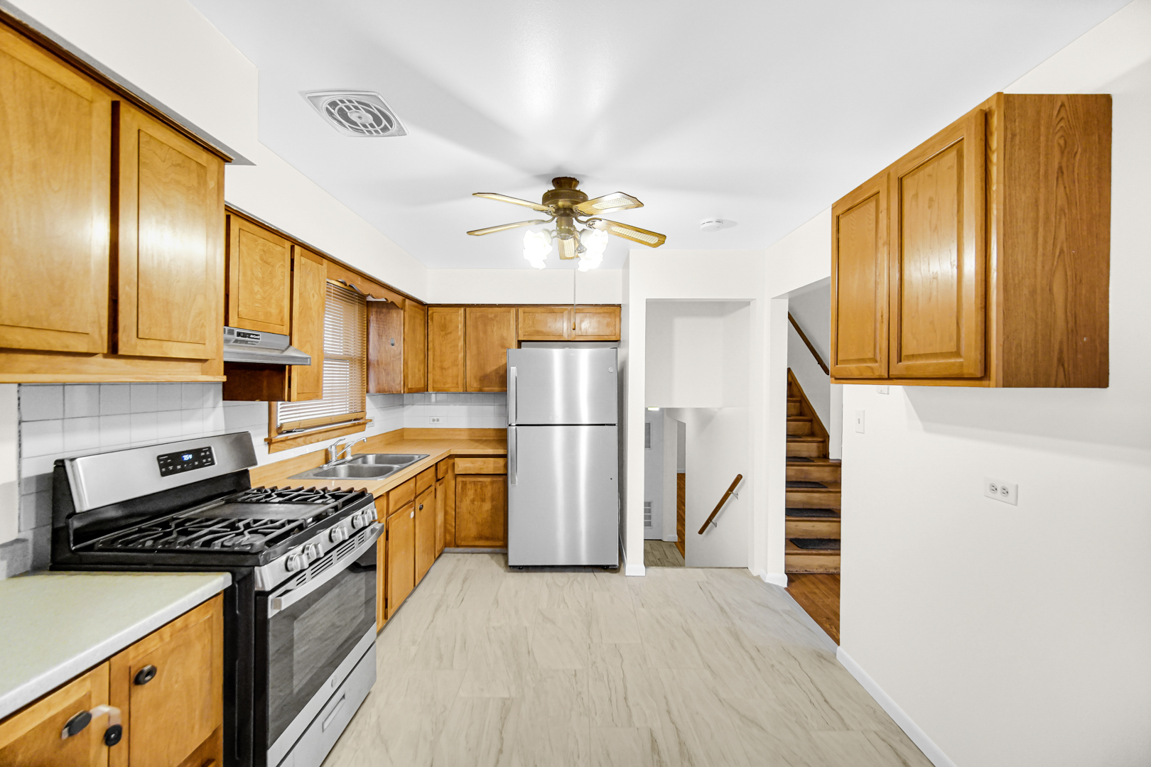 4908 W 85th Place