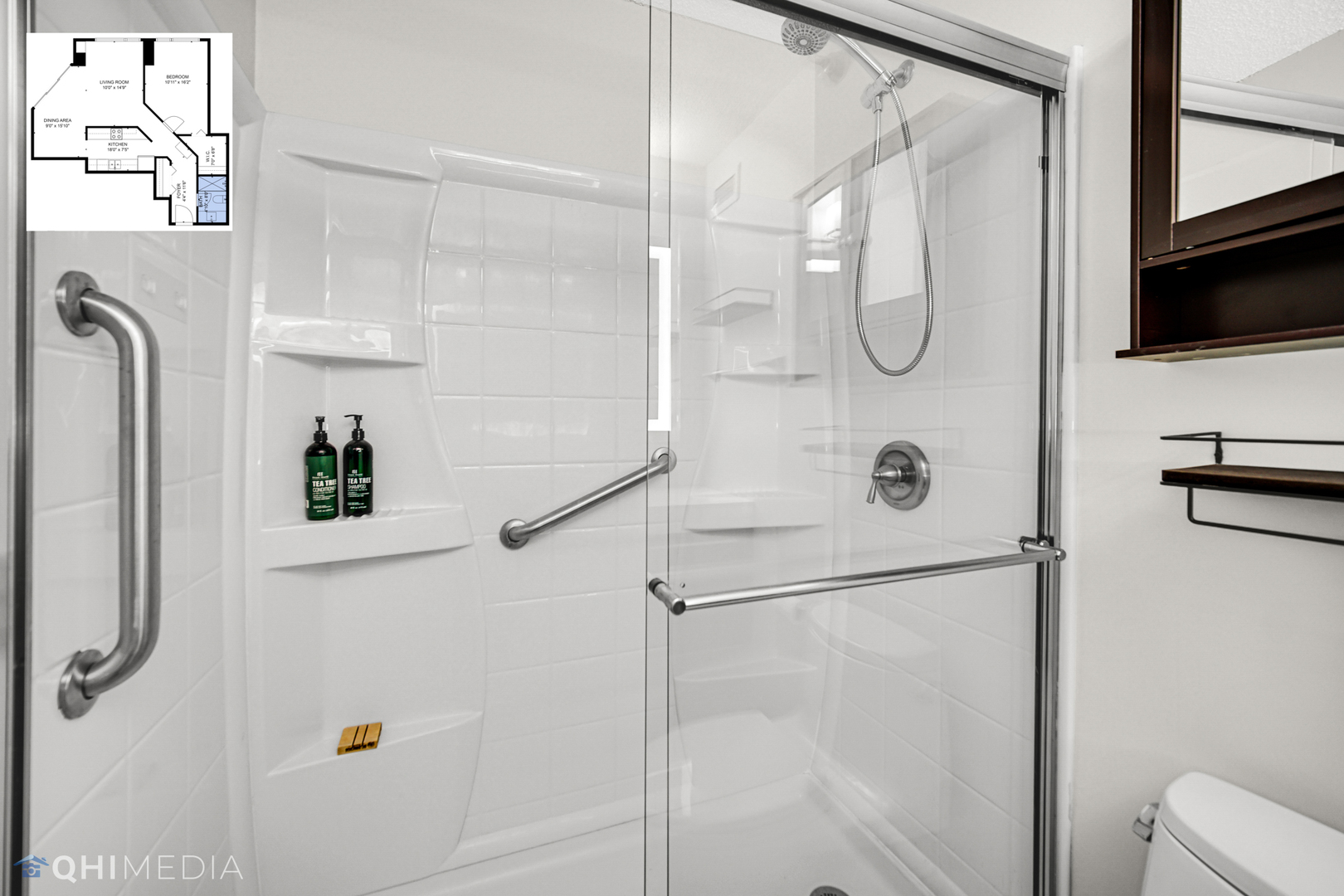 440 N Mcclurg Court Unit: 702