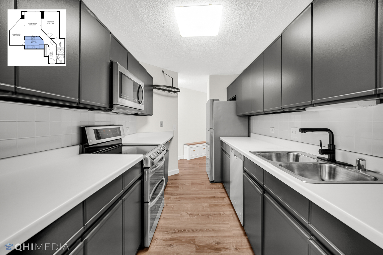 440 N Mcclurg Court Unit: 702