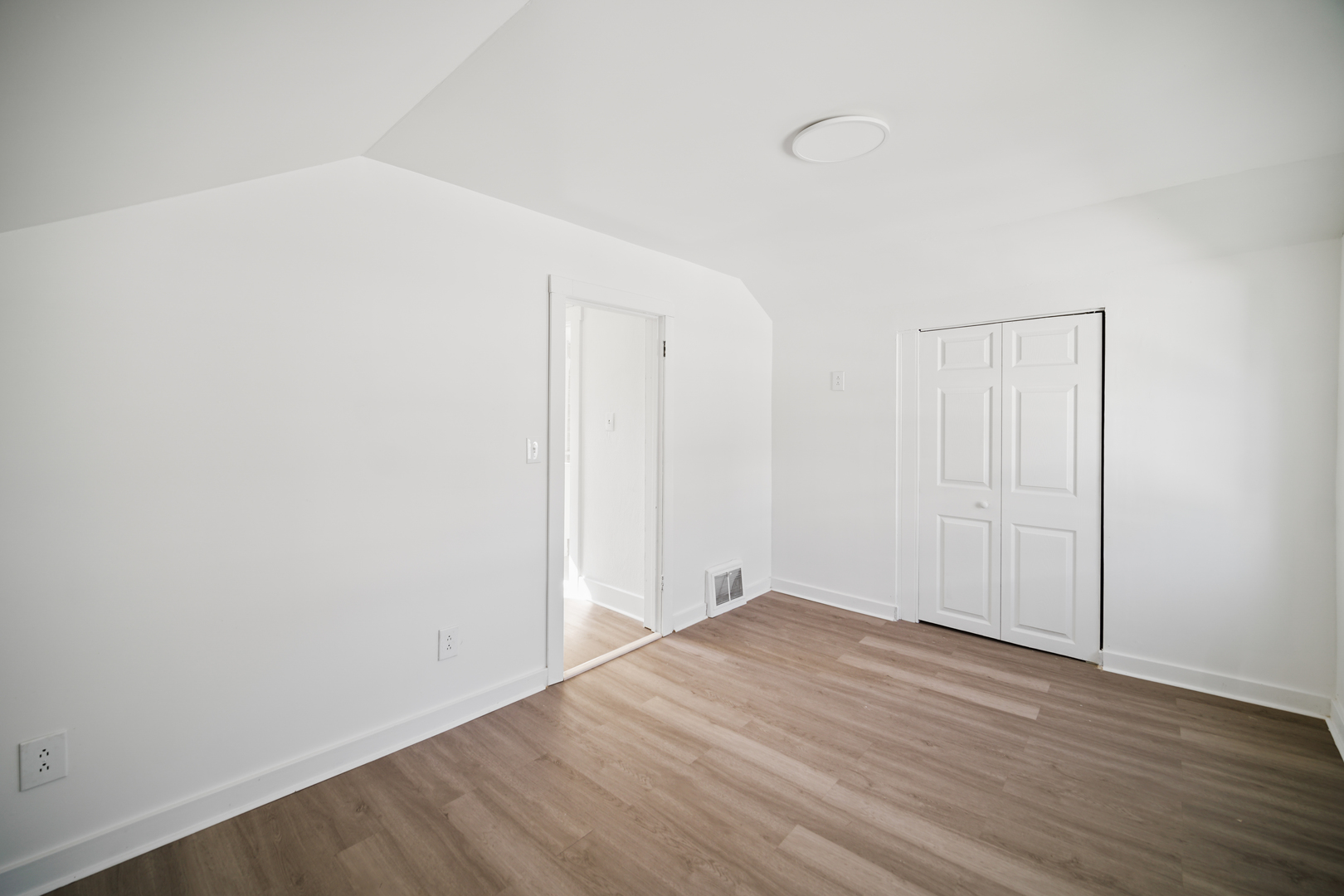 309 W Center Street