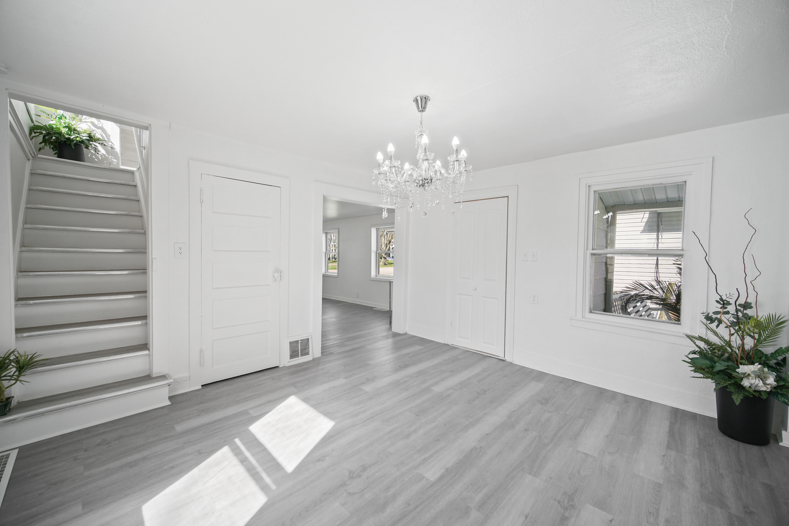 309 W Center Street