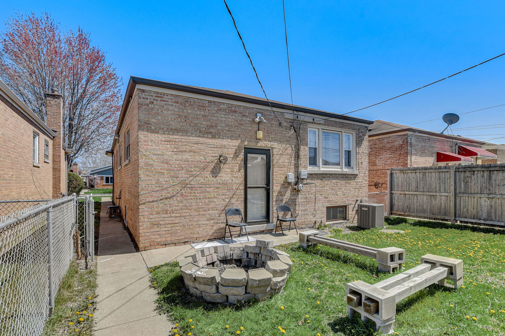 8424 S Kostner Avenue