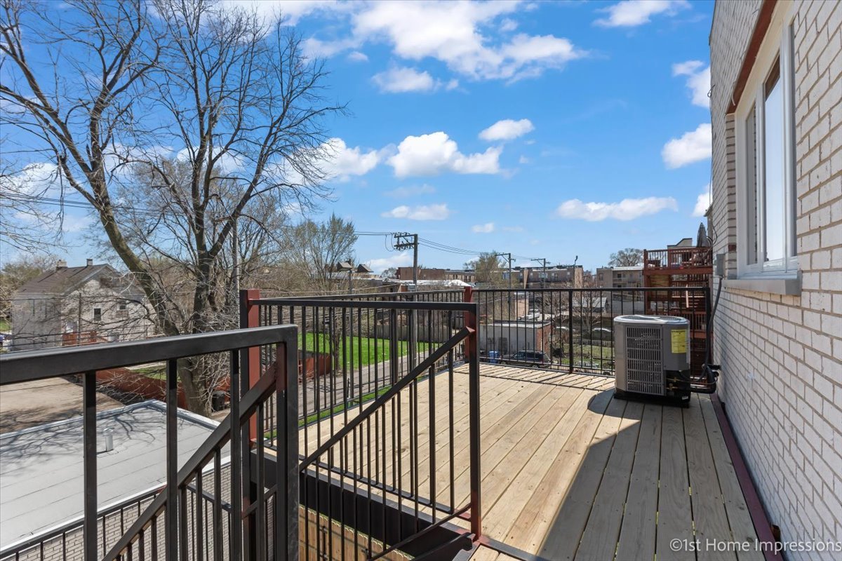 4317 S Indiana Avenue