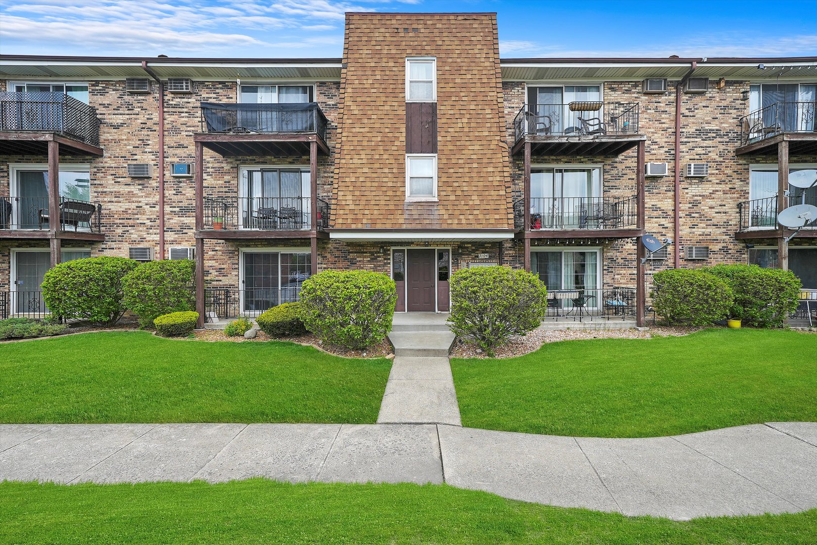 7104 99th Street Unit: 106