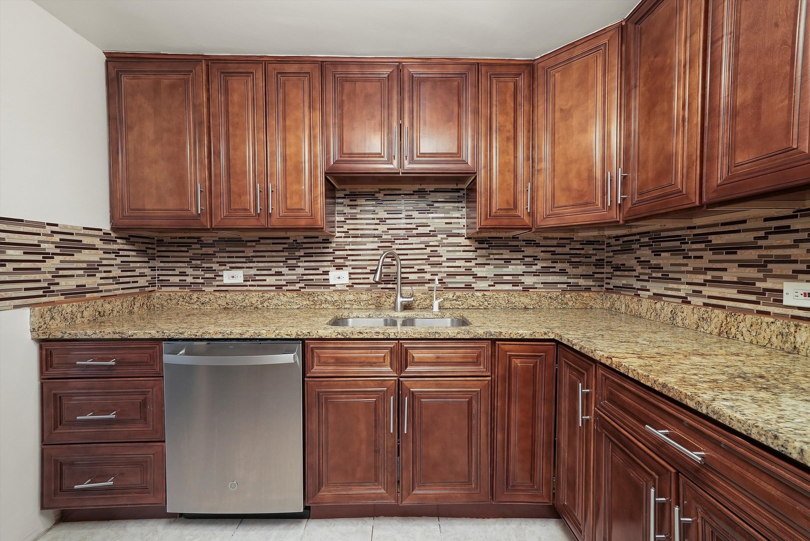 7104 99th Street Unit: 106