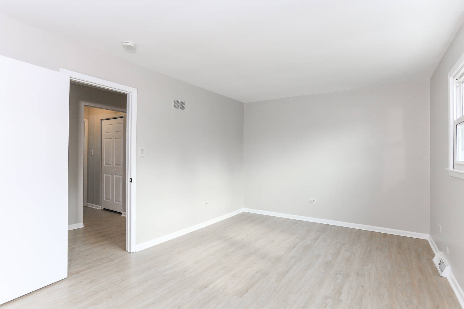 1220 Town Crest Drive Unit: 3