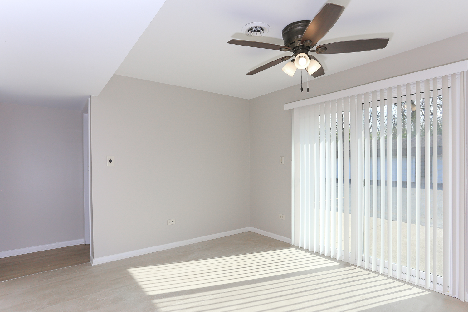 1220 Town Crest Drive Unit: 3