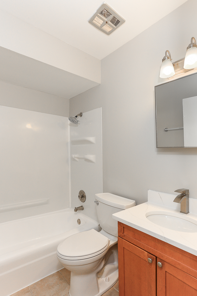 1220 Town Crest Drive Unit: 3