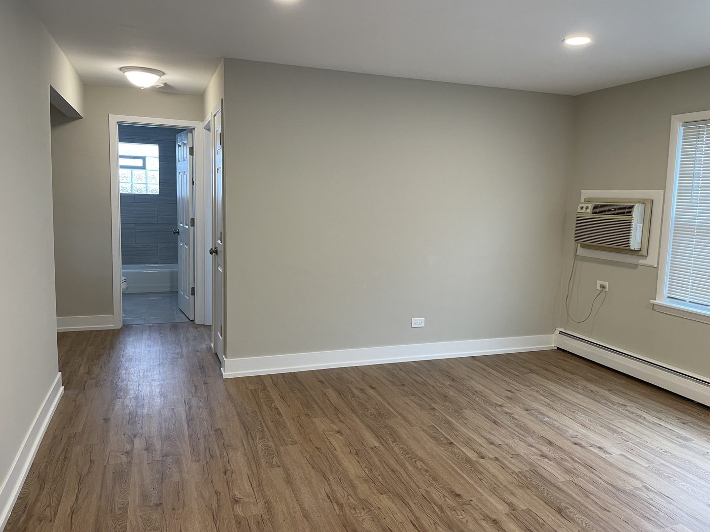 7541 Roberts Road Unit: 1