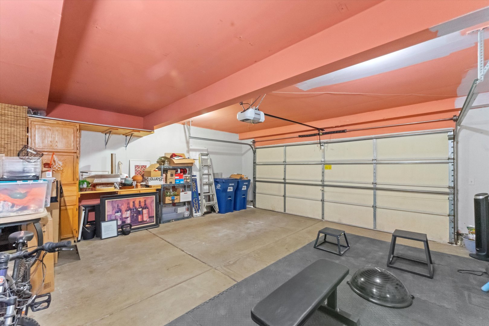 195 Holmes Way