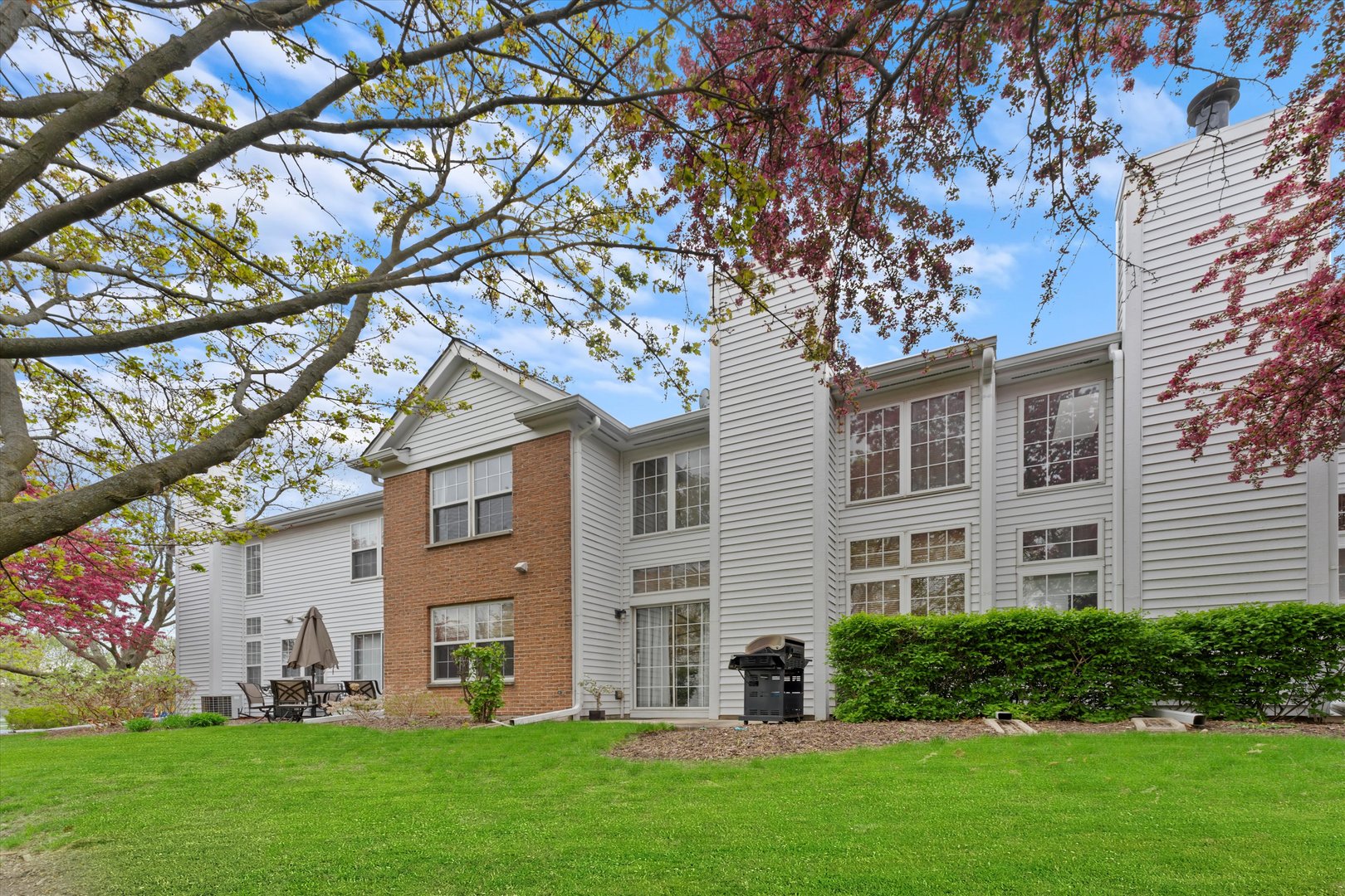 195 Holmes Way