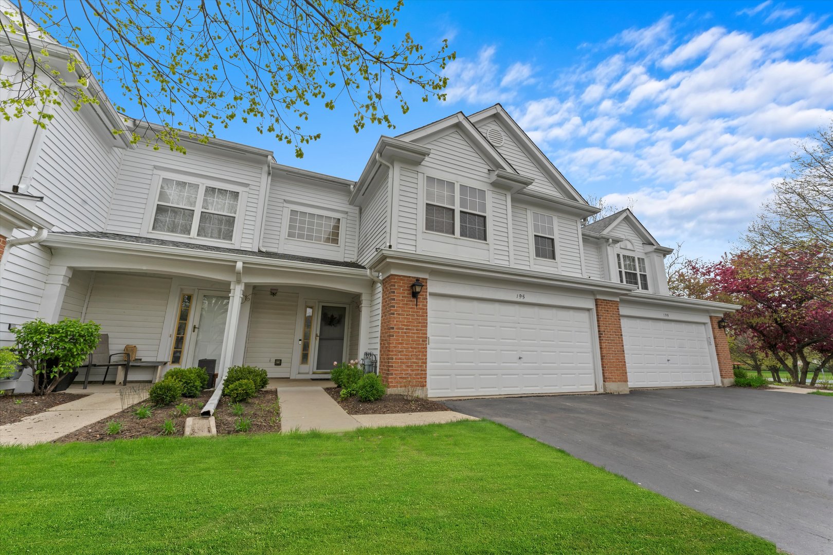 195 Holmes Way