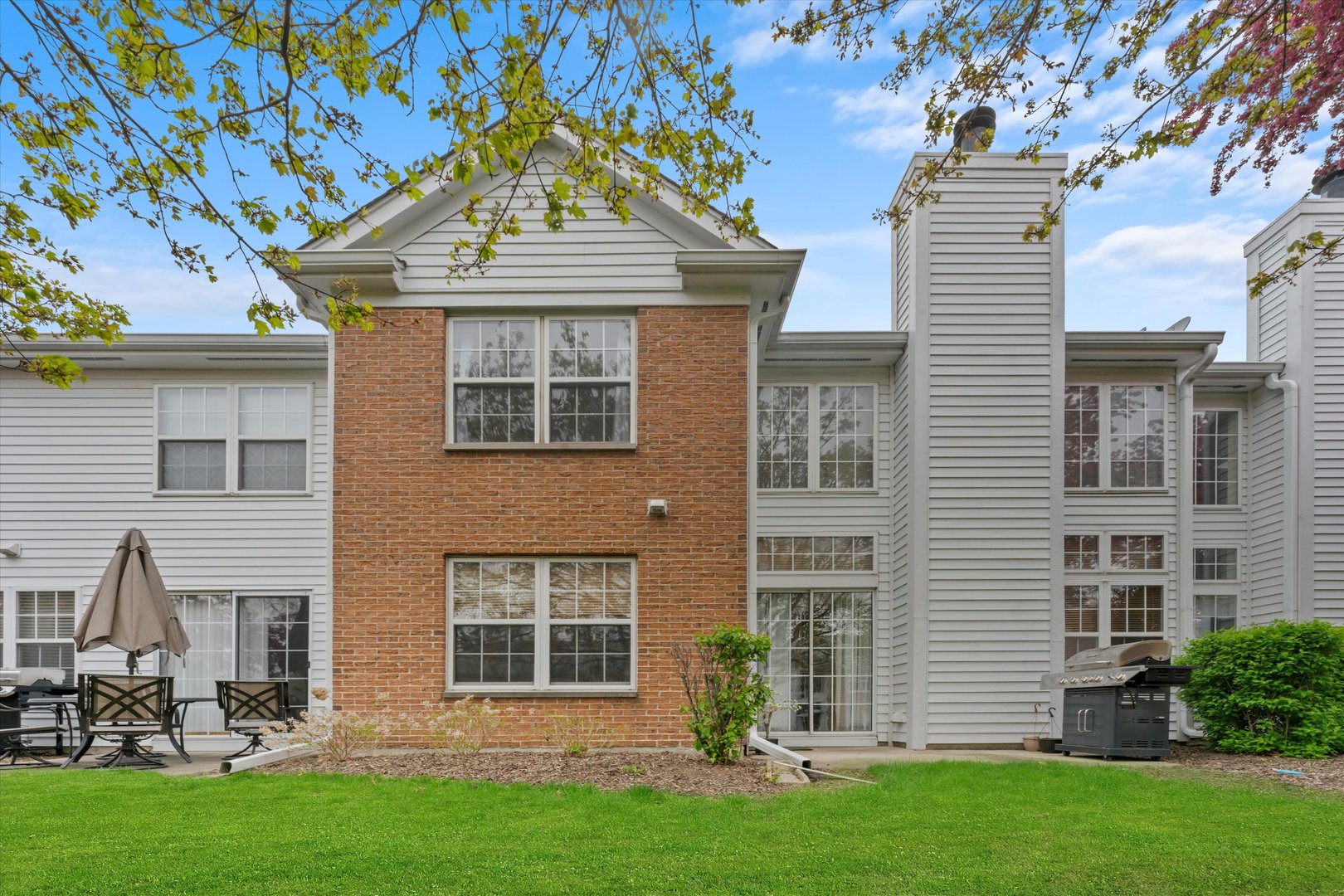 195 Holmes Way