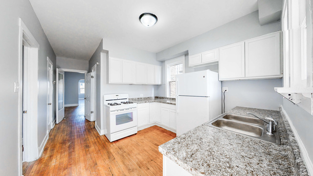 1345 W MARQUETTE Road