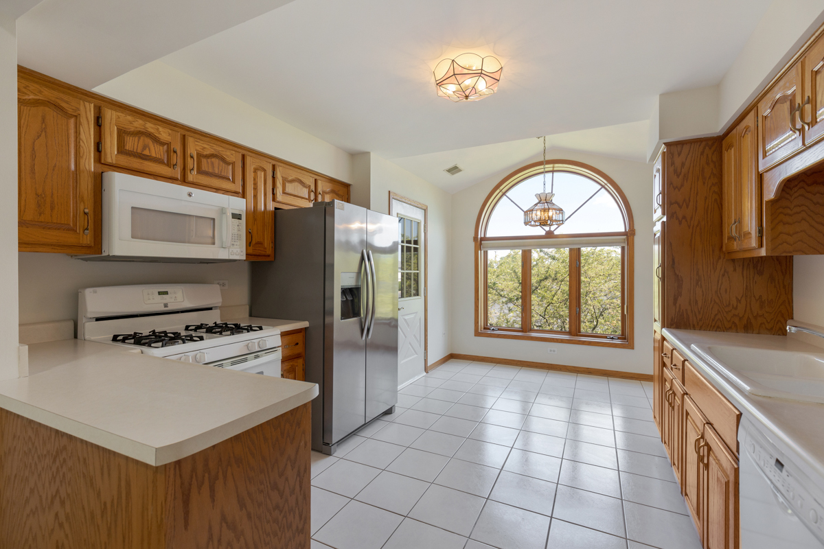 6402 Pine Cone Drive Unit: 4