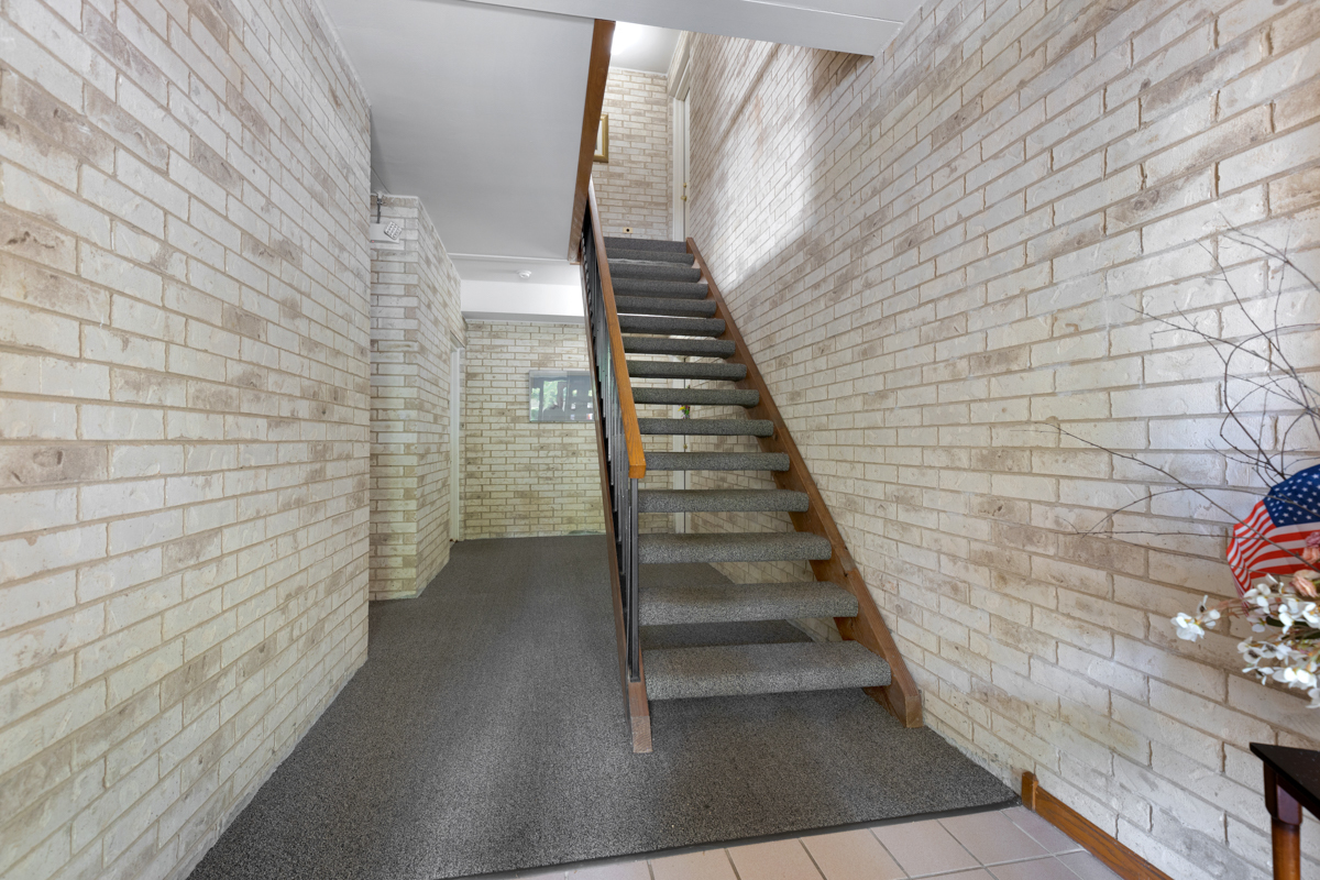 6402 Pine Cone Drive Unit: 4